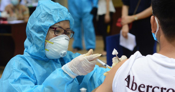 Thêm 22 học sinh ở Thanh Hóa nhập viện sau tiêm vaccine Covid-19, 2 em co giật được chuyển viện gấp_61a8ad9ce9729.jpeg